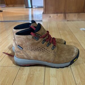 Danner Womens Tan Hiking Boots